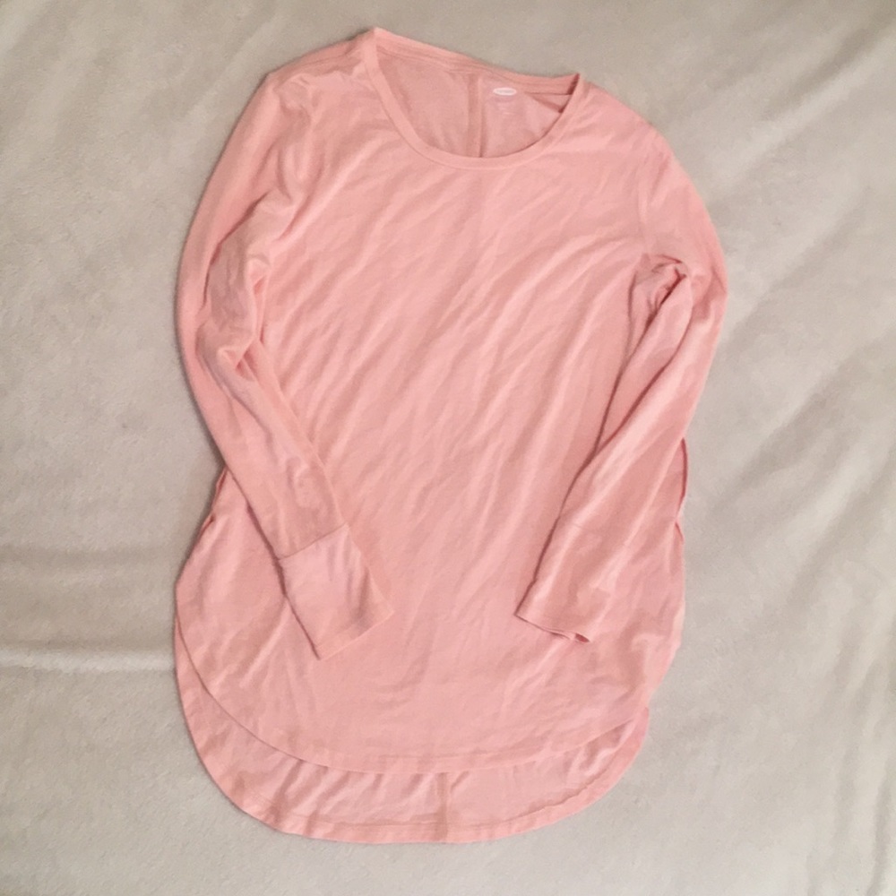 pink tee